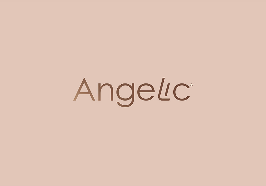 越南高端女性時尚品牌logo.jpg